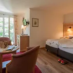 מלון Gruener Baum Naturparkhotel & Schwarzwald-restaurant