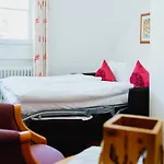 מלון Gruener Baum Naturparkhotel & Schwarzwald-restaurant