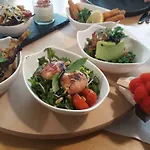 Gruener Baum Naturparkhotel & Schwarzwald-restaurant מלון