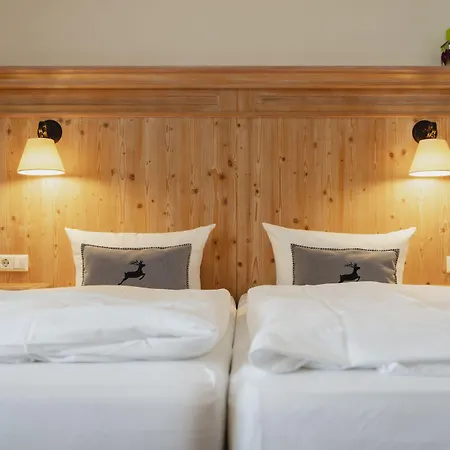 Gruener Baum Naturparkhotel & Schwarzwald-Restaurant 3*