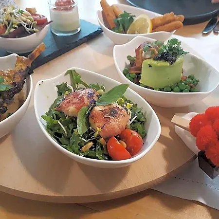Gruener Baum Naturparkhotel & Schwarzwald-restaurant 3* טודנאו