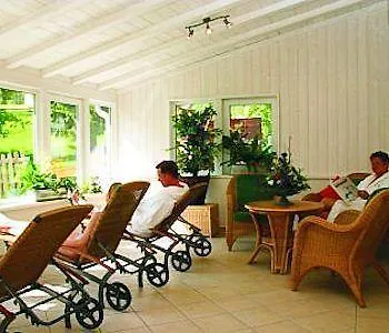 מלון Gruener Baum Naturparkhotel & Schwarzwald-restaurant