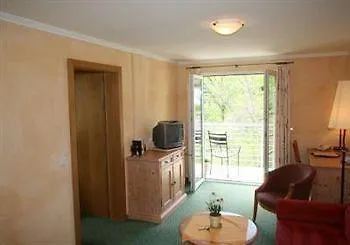 Gruener Baum Naturparkhotel & Schwarzwald-restaurant טודנאו