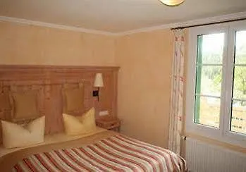 מלון Gruener Baum Naturparkhotel & Schwarzwald-restaurant טודנאו